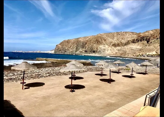 Sun, Relax, 1ch, Heated Pool Access * 팔름-마르